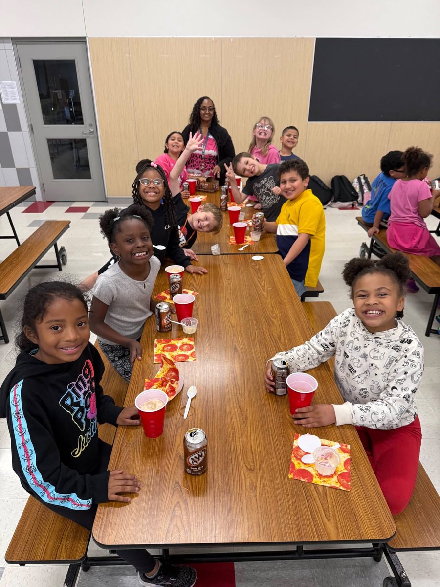 Western Hills Elementary tweet media