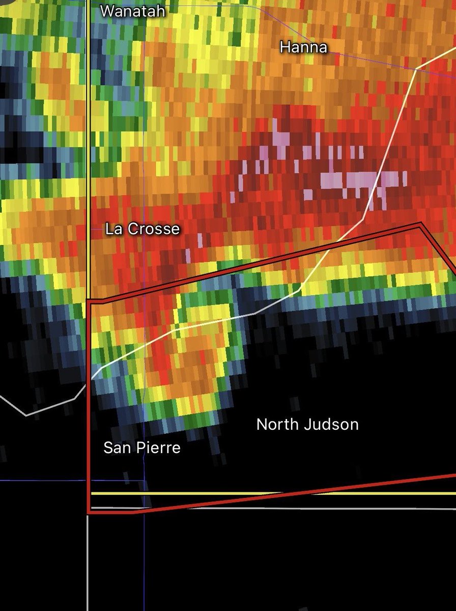 kam 🤍 tweet media