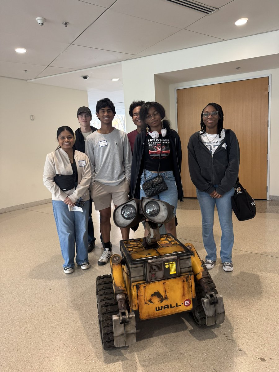 PandaSuneetha's tweet photo. @CHChargers academic team competed in Georgia Tech Math Competition @GeorgiaTech Feb 7th. Explored GA Science Festival experiencing Robotics, physics, nano chip technology, &amp; touched a real human brain exhibit. Such an inspiring day of STEM learning &amp; discovery. https://t.co/hPe5ONOsNj