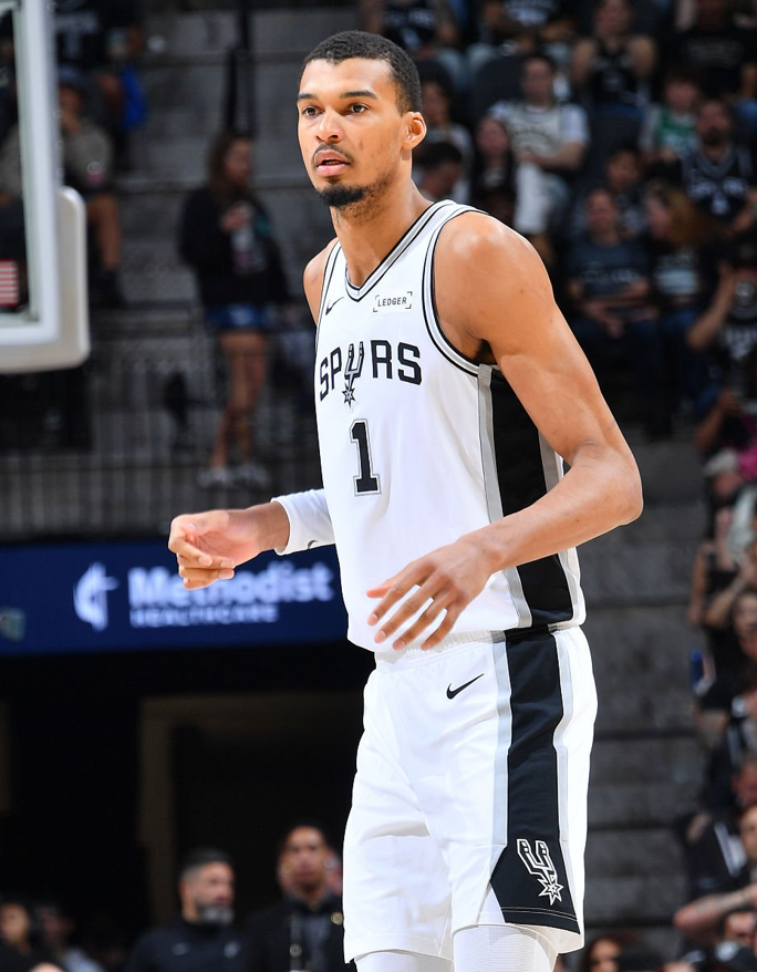 50 Nuances 🇺🇸🏀 tweet media