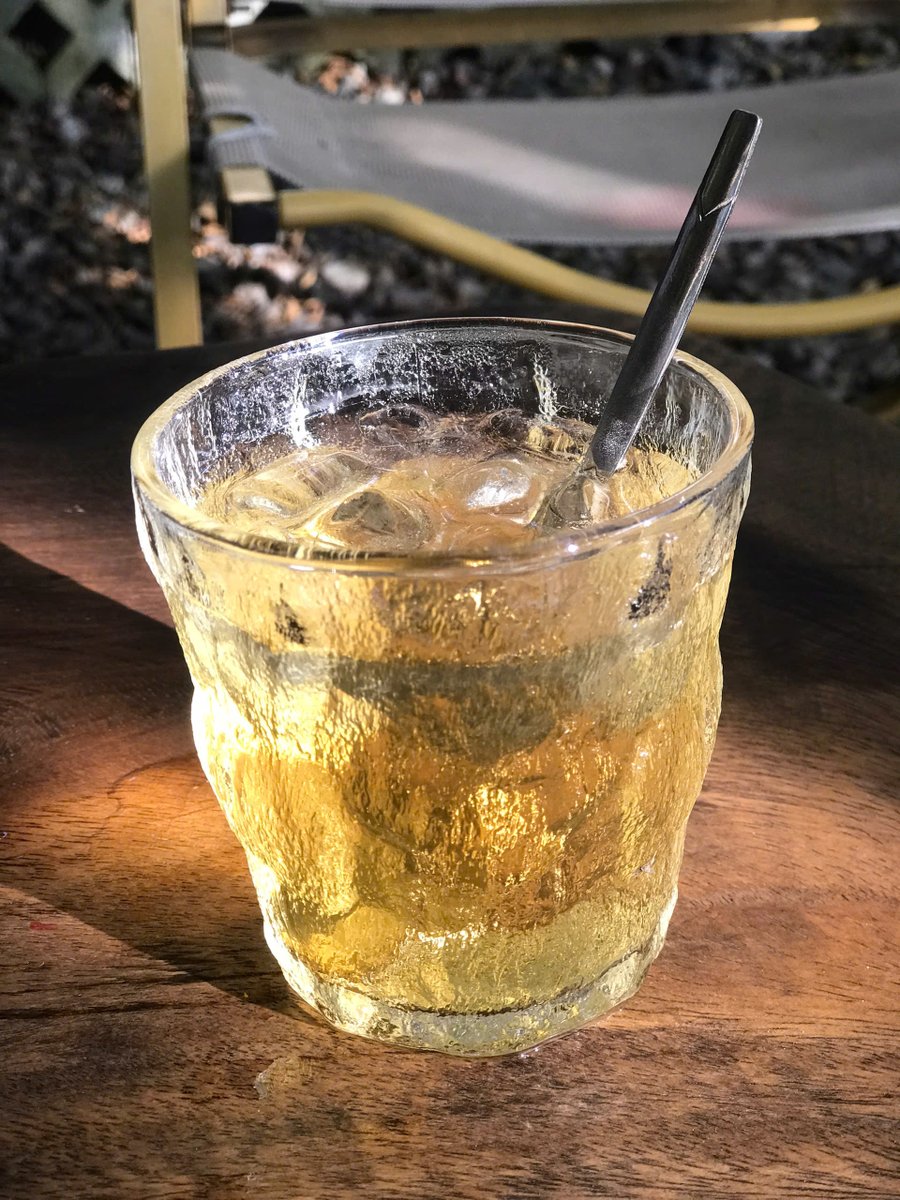 vo_tidus's tweet photo. Cà phê và ánh sáng cùng @RialoHQ 
Coffee and Light with @RialoHQ https://t.co/xbK3yjcEVo