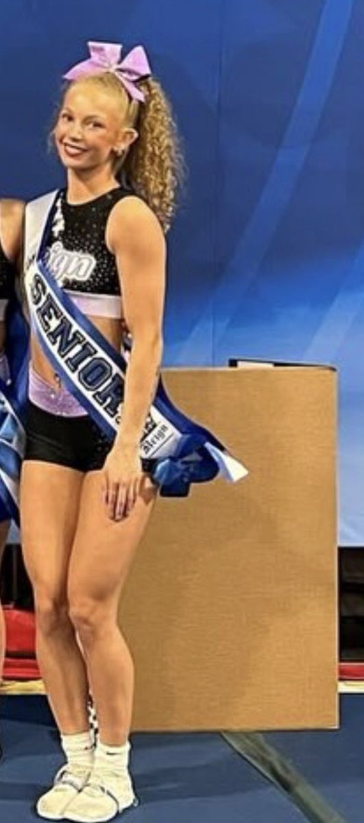 ifshewannabeafanf5stan tweet media