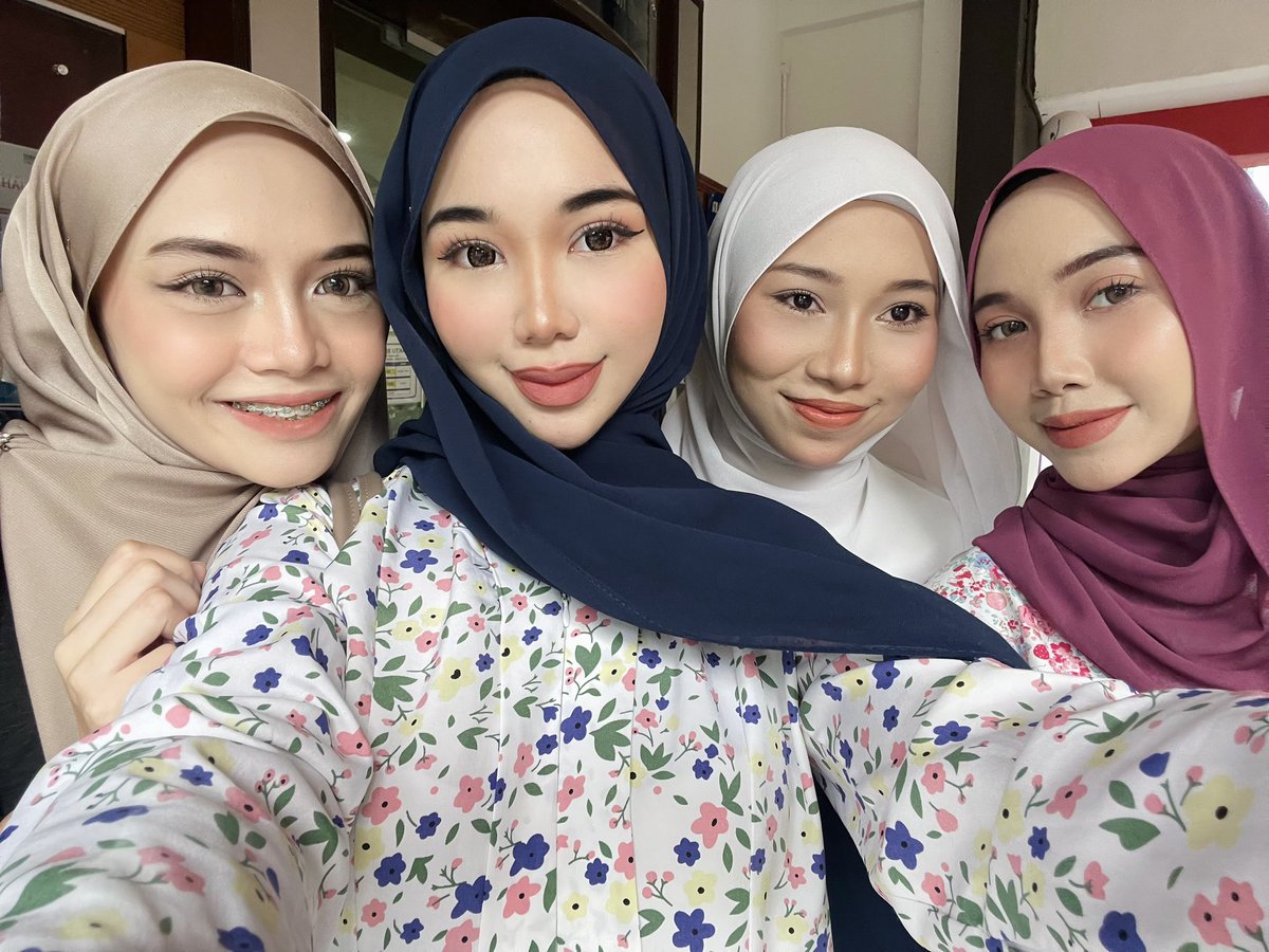 #Hijab ON #Mind OFF
#Taloned by Goddess <a href="/AmelieHypno/">Amélie Lacroix</a>