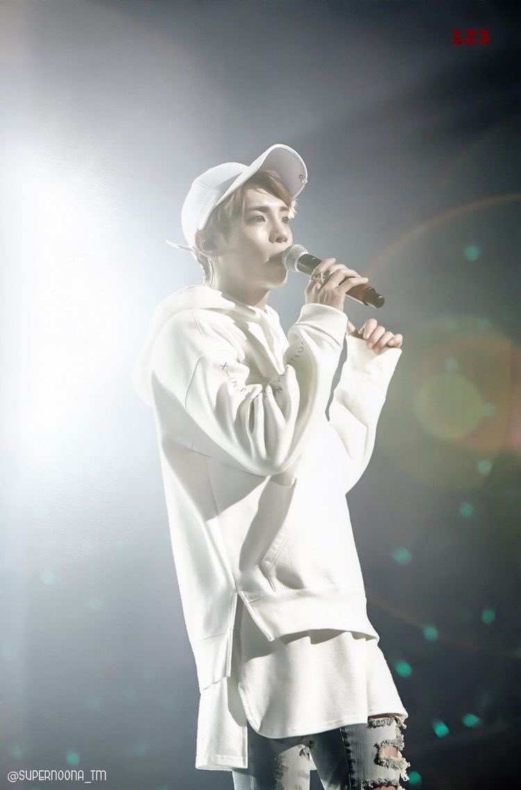 For Jonghyun tweet media