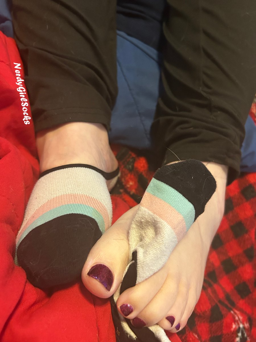 NerdyGirlSocks's tweet image. Part 2 of these cute #Vans no-show socks. Hopefully you'll be excited for part 3! Don't worry, I have LOTS of cute content planned for you guys! 💕

#socks #sockseller #feet #cutesocks #fypシ゚viral #explore #toescurl