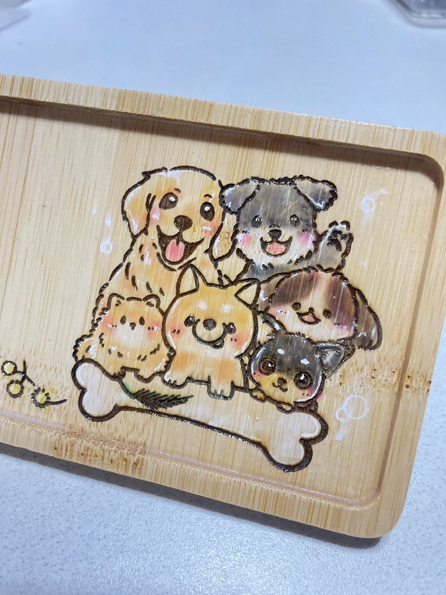 chiruko_h's tweet photo. わんこのミニトレー作りました🐕
コーティング乾かし中。。 https://t.co/61yZwydZSZ