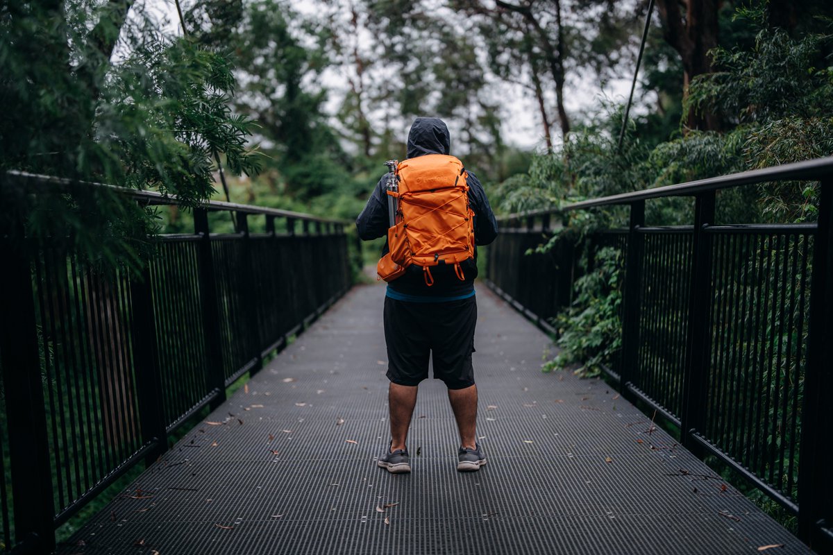 LeofotoZS's tweet image. Leofoto Backup Camera Backpack – Now in a new color: Vibrant Orange 🍂

Why you'll love it:
✅ 35L – the ideal size for your gear
✅ Water-resistant &amp;amp; anti-scratch fabric
✅ Multiple access points for quick gear changes

📸 IG@hr_images
✨ Gear: BPA-35L Orange

#CameraBackpack