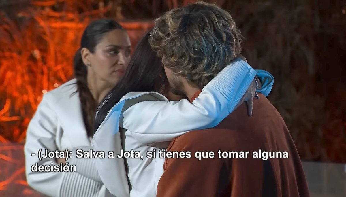 solvmxcl's tweet photo. Y si hay julepe AKDJSDJAJDJ 

#MundosOpuestos13 https://t.co/TWnmwFeSeq