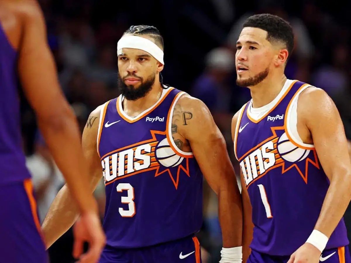 brawadis's tweet photo. The fact that the Phoenix Suns are in top-5 western conference talks &amp; on pace to win 50 games is absolutely wild for what their offseason predictions were from all these “experts” https://t.co/DpPDmAi0br