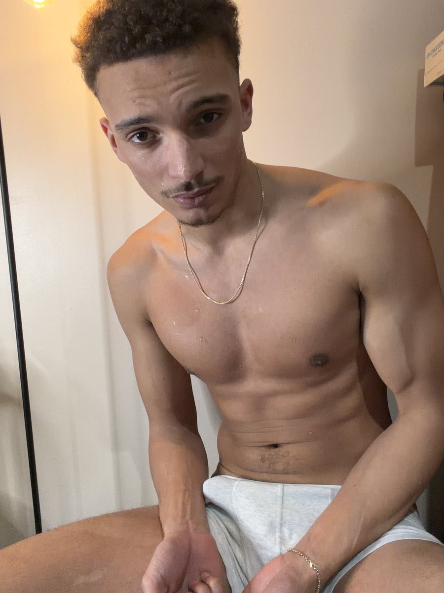 its.trevis tweet media