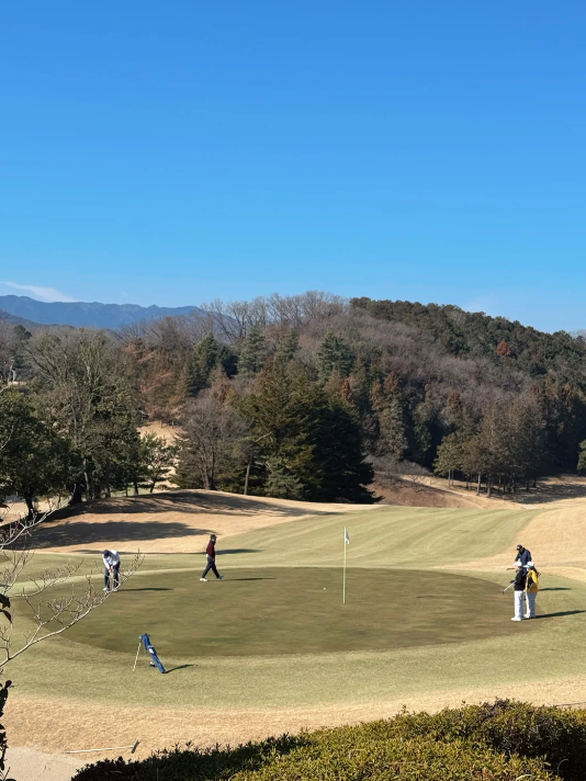 IJ_BF5's tweet photo. 青空の下でゴルフ⛳️☀️
ゆったりした時間が最高✨
#ゴルフ
#ゴルフ日和
#ゴルフ好き
#青空
#休日の過ごし方 https://t.co/igkTHEvTRV