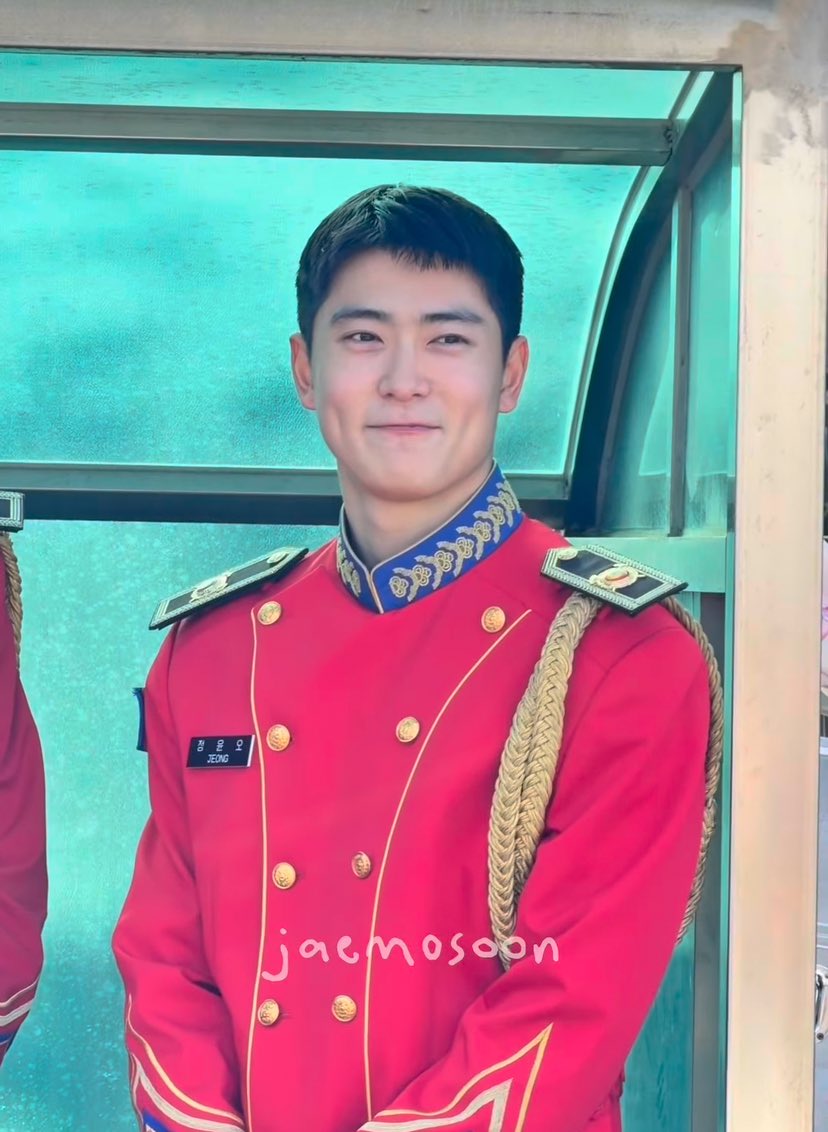 แล้วดูอ้วนมานดิ้ แก้มเด้งมาก