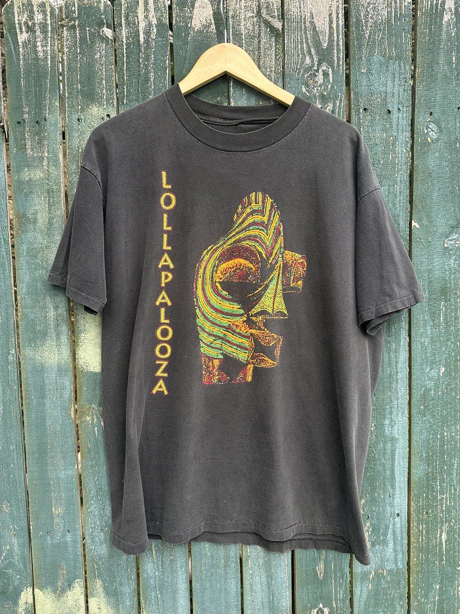 stankflipp's tweet photo. Lollapalooza 1992 ➡️ 1993 https://t.co/rd1gjUppdf