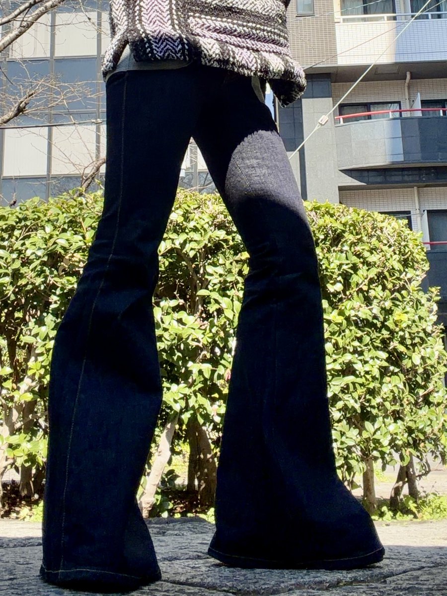 Angus_Ogawa's tweet photo. ベルボトムへの愛と気合いのGypsys I
エッジ効いててめっちゃお気に入り!
#渋谷DeeDee #ベルボトム #Bellbottom https://t.co/czWG7m6TzZ