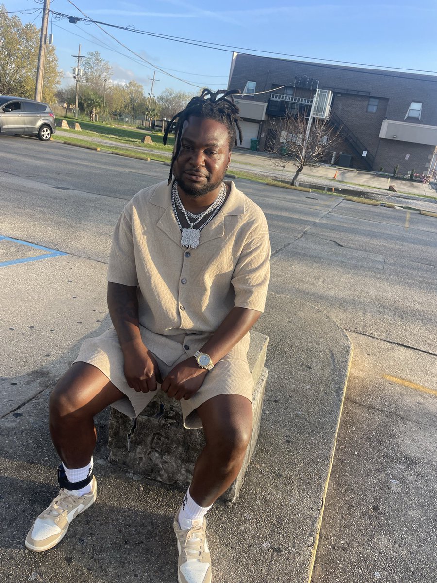 Goon3_'s tweet photo. Motion gon keep you out ya feelings everytime.. Get up &amp; get active🍾#BirthDay🎊 https://t.co/ovWCJAcEWS