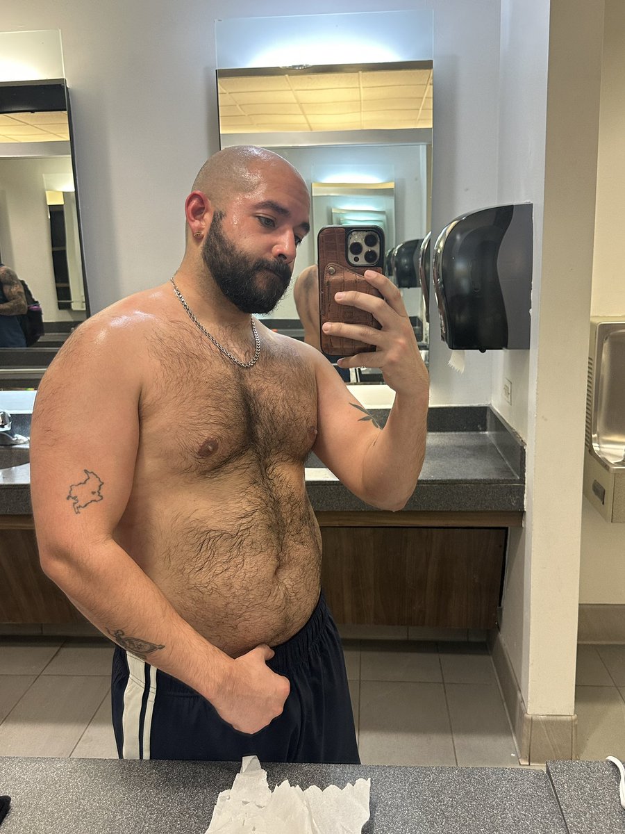 1 year in the gym progress pic