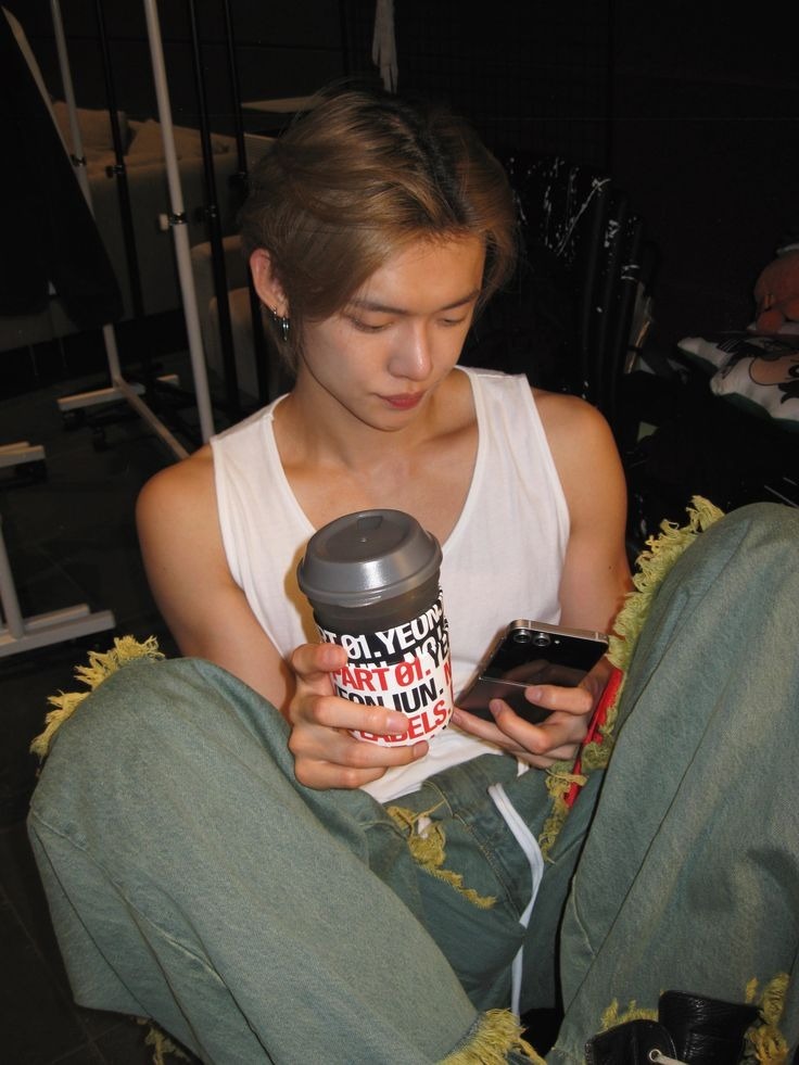 USE ' HEY / ✉️ ' - ENGLISH ONLY tweet media