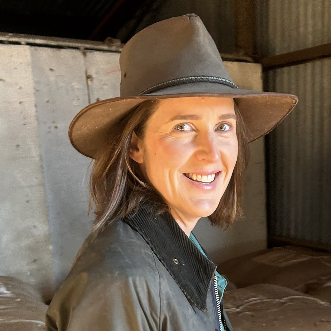 AgriFuturesAU's tweet photo. Announcing our 2026 @arlfnews TRAIL participants ๐
๐Olivia Thorn, WA-based #exportfodder producer and rural journalist
๐Sayra Samudio, Sustainability specialist supporting #pastureseeds producers at @riverineplains
Olivia and Sayra will build their leadership capability in this experiential and challenge-based program, with all course fees covered by us. Learn more about how we support leadership, capacity and skills development in #ausag ๐ https://t.co/YlqAjD1Ren
