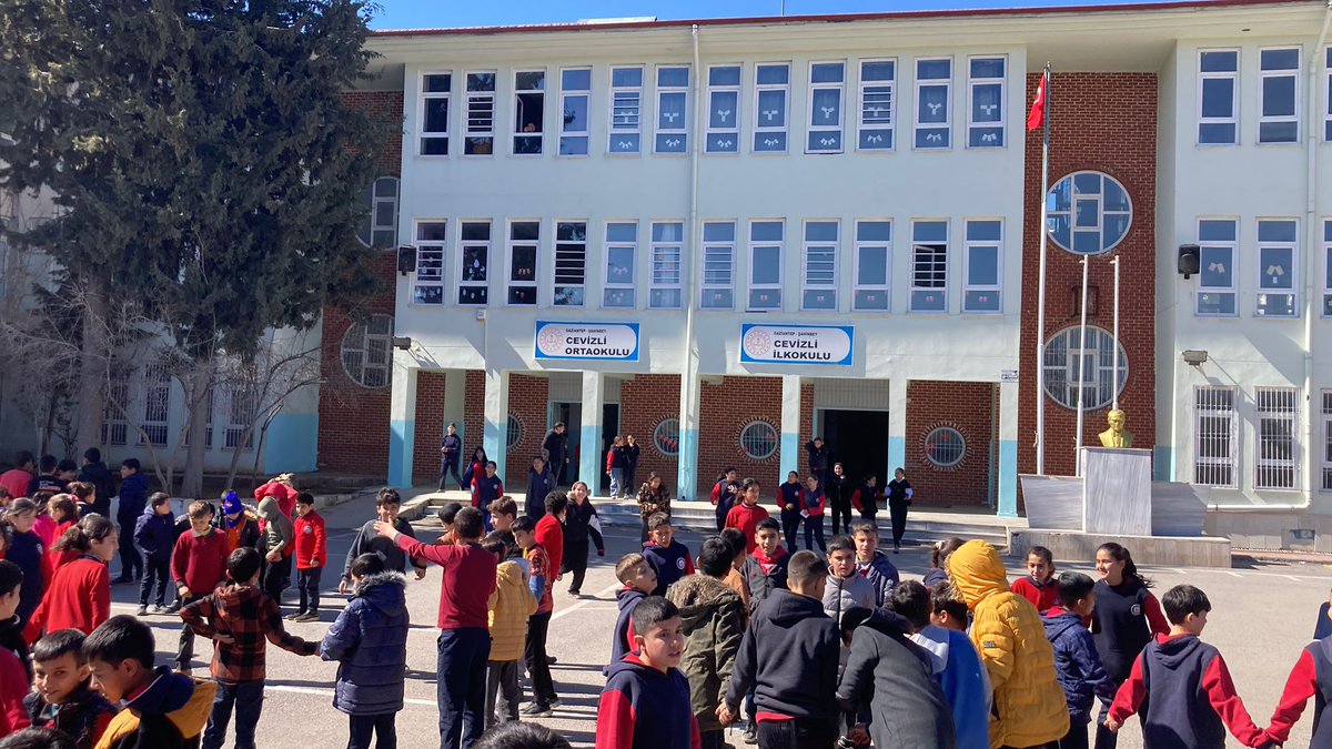 CevizliO's tweet photo. 1-7 Mart Deprem haftası kapsamında tatbikatımız başarılı bir şekilde gerçekleştirilmiştir. https://t.co/AGQHUnqoCE