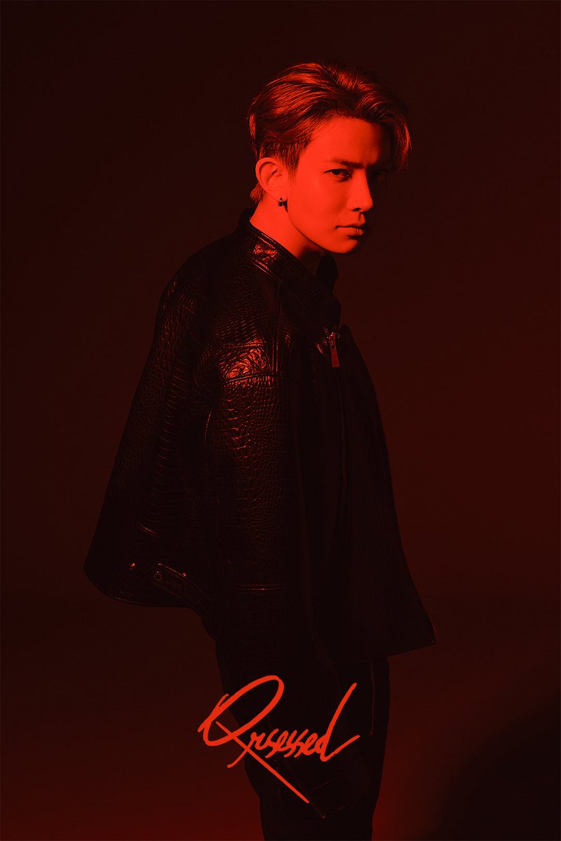 QrsessedはHEESEUNGのこれからの歩みを応援しています。

誰かの期待に応えるためではなく、
自分の感性で世界を見つめる。

その一瞬の視線の奥には、
数えきれない努力と想いが宿っている。

夢を追い続ける歳月も、努力の痛みも歓びも、そのすべてが、彼の瞳に確かに刻まれている。

言葉を超えて、