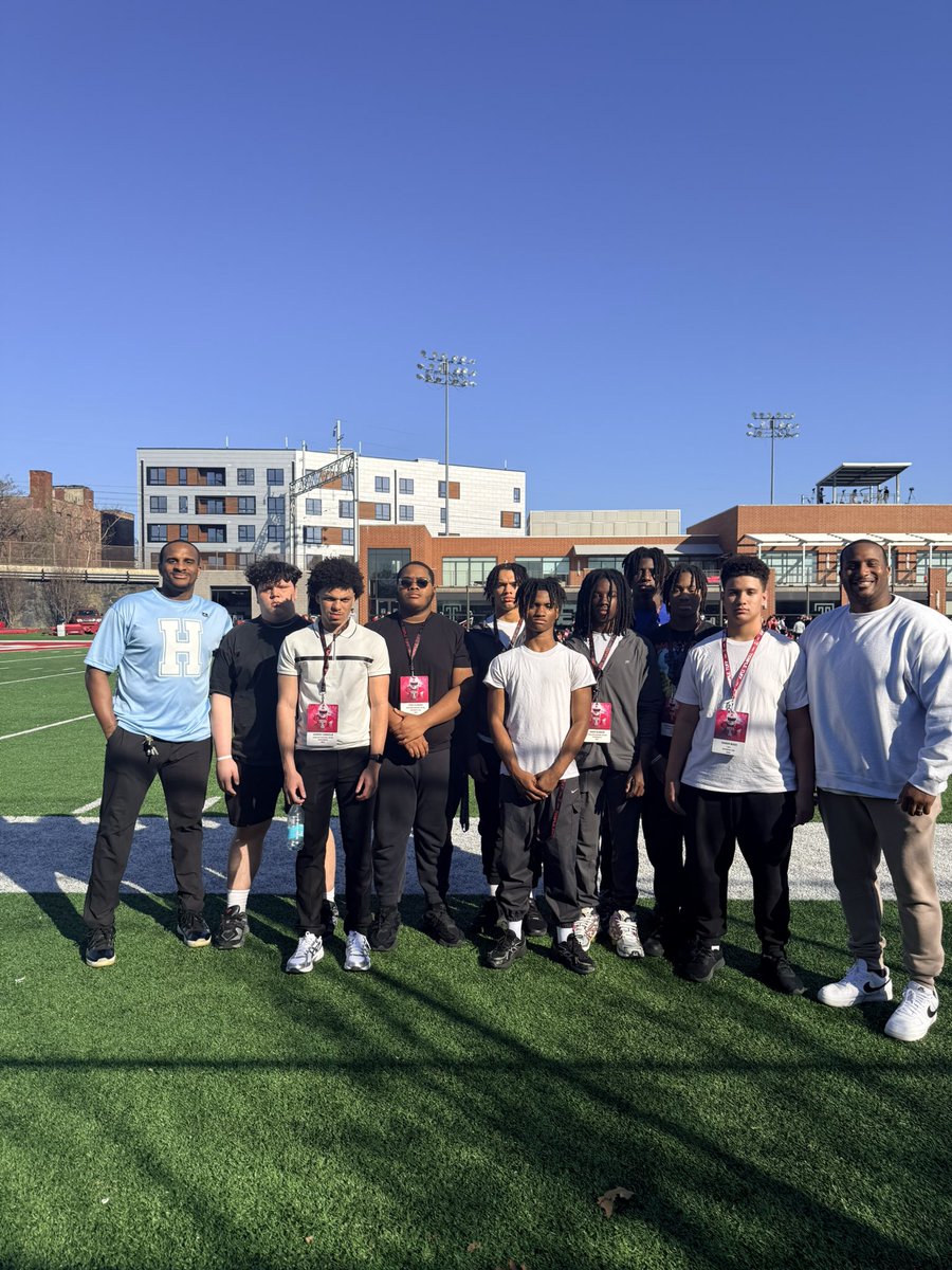 SeanDaniels's tweet photo. 12 years later finally back at Temple. Proud to bring some of my players back to see the standard, legacy, and culture. #TempleTuff #TartanTough https://t.co/Vzf53Sx9cO