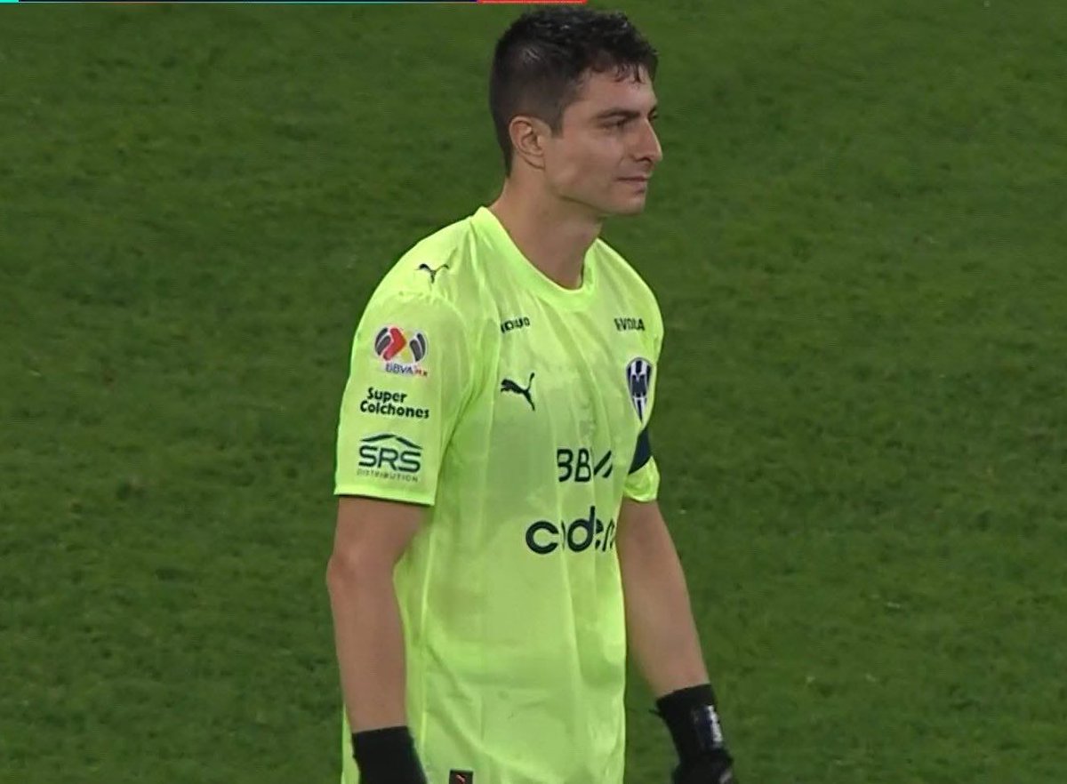 La actualidad de Rayados resumida en una foto: