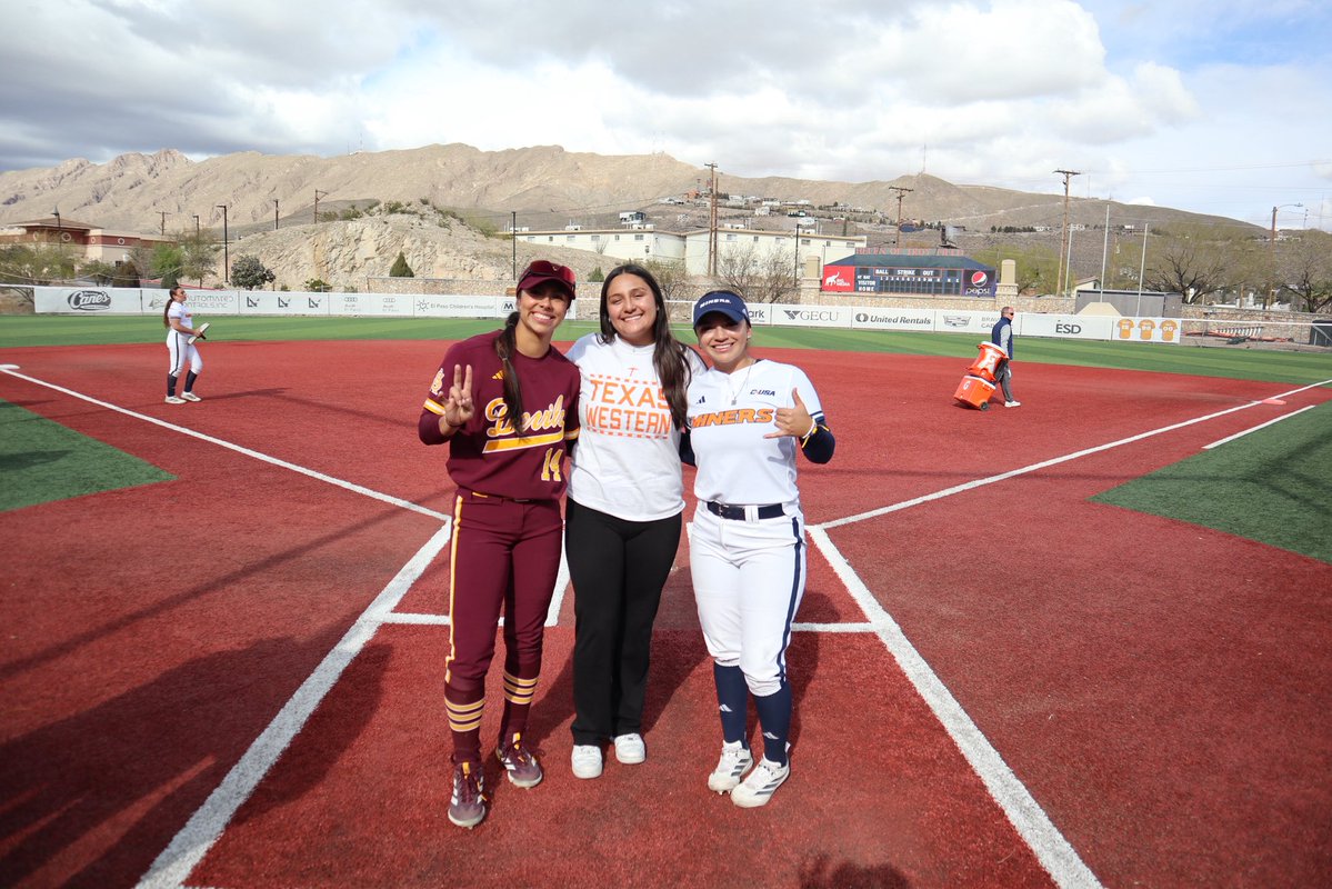 El Paso Chilis-Solis 🥎 tweet media