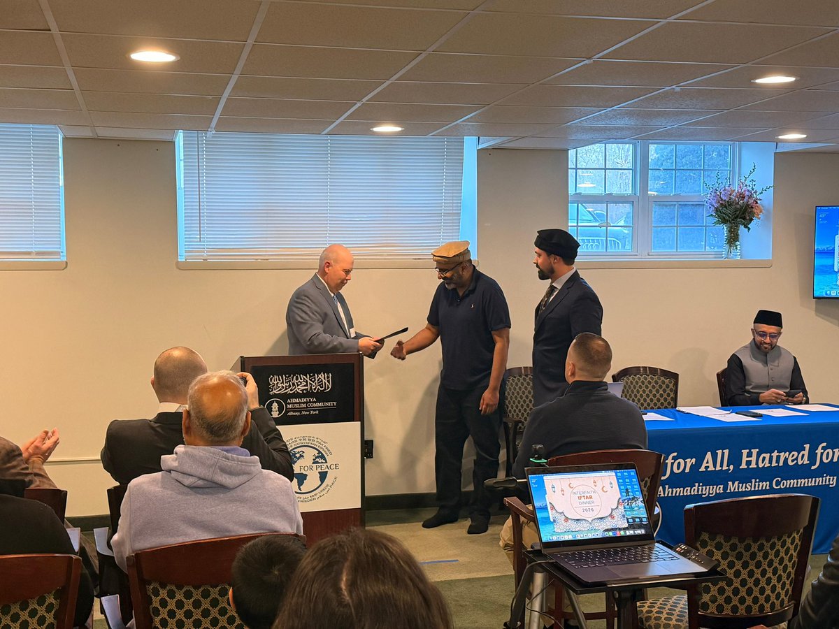 Ahmadiyya Muslim Community - Albany, NY tweet media