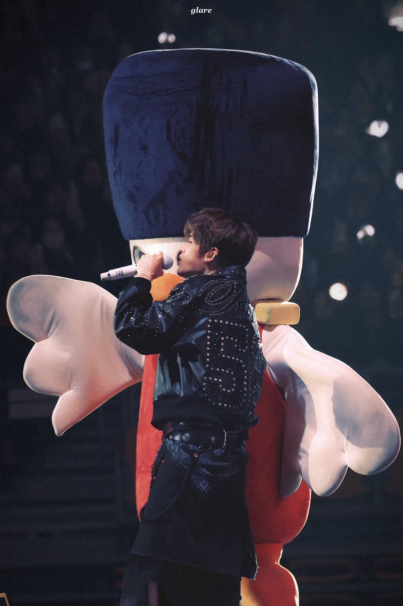 𝙂𝙇𝘼𝙍𝙀 tweet media