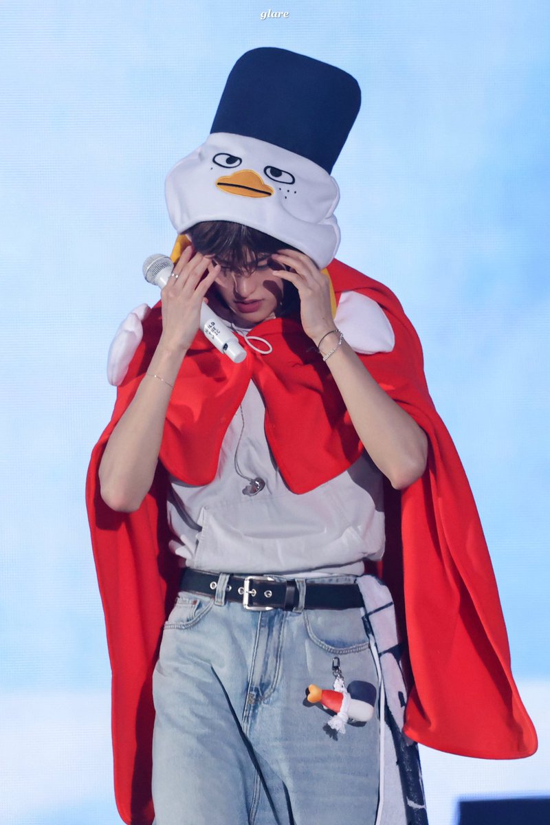 𝙂𝙇𝘼𝙍𝙀 tweet media