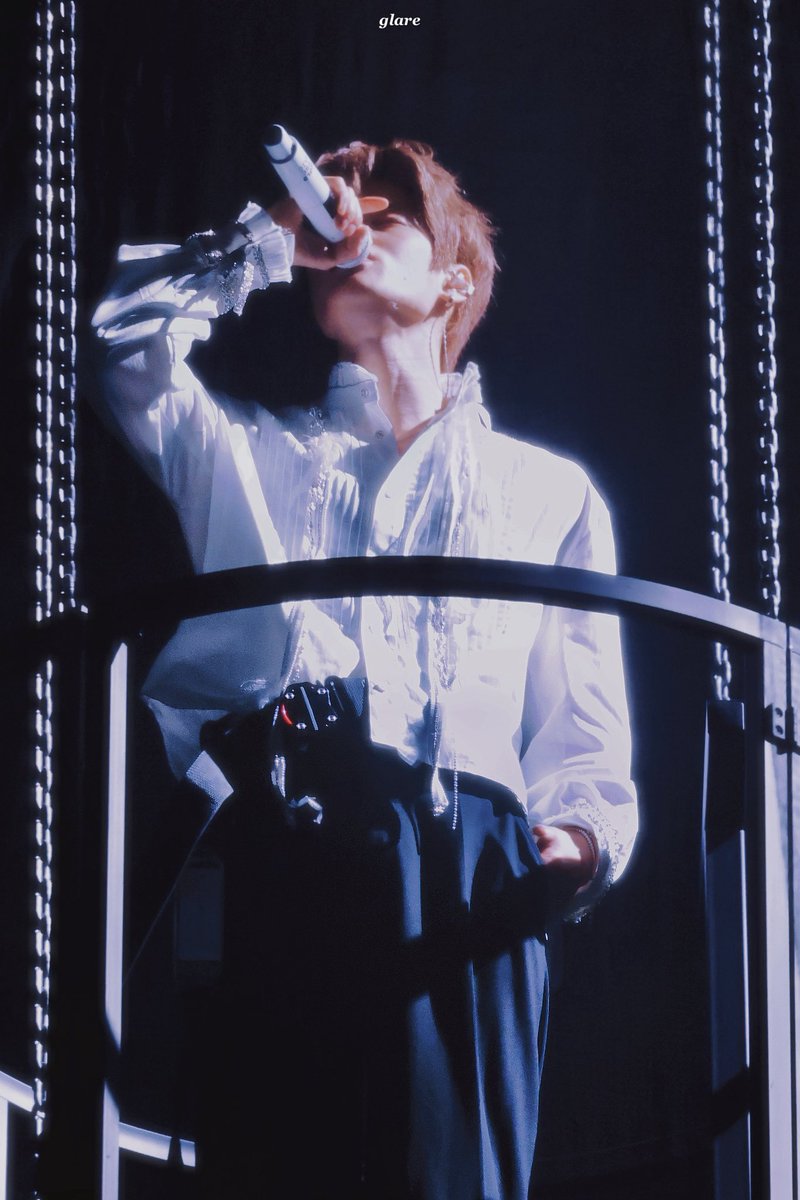 𝙂𝙇𝘼𝙍𝙀 tweet media