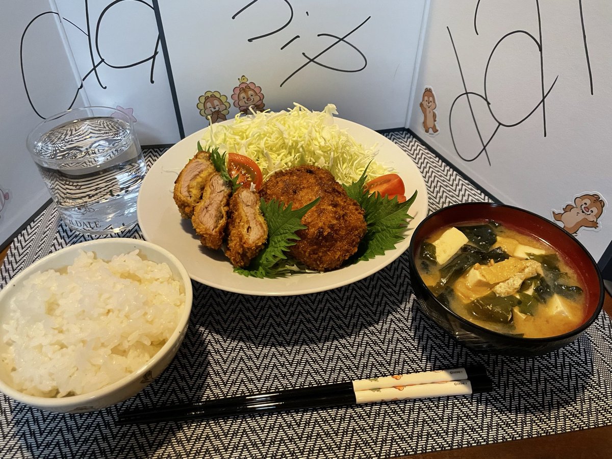 ヒレ&amp;メンチカツ
揚げ物久々にしたけど楽しかったし、上手く揚がって達成感💪
友達（ｽｷｯﾋﾟｰ）も美味しいって言ってくれて幸