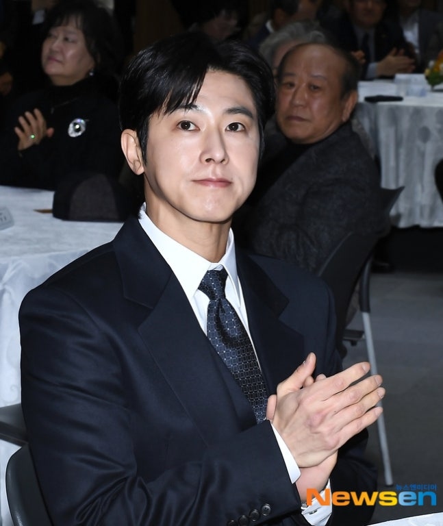 【PHOTO】東方神起 ユンホ＆イム・ウォニら「2026 模範納税者」の表彰式に出席
kstyle.com/article.ksn?ar…

#ユンホ #東方神起 #イムウォニ