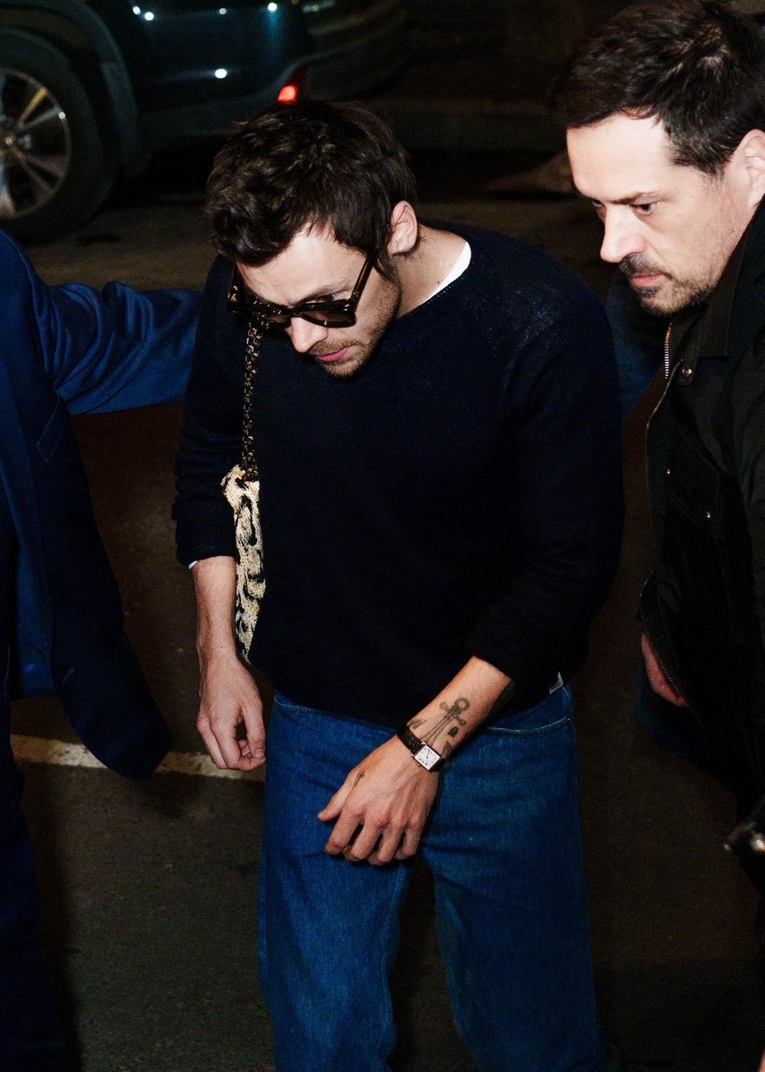 missionharrie's tweet photo. let’s all die https://t.co/2ANFHWjdIf