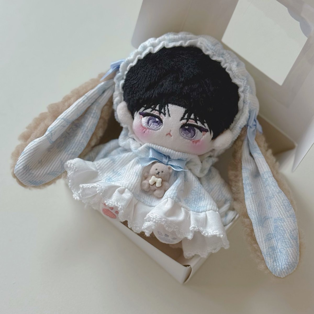 래비니는 유명한 아가토끼야🐰

#뽀시윶 
#밍이네_솜솜 

👗 <a href="/furbake_/">퍼베이크</a>