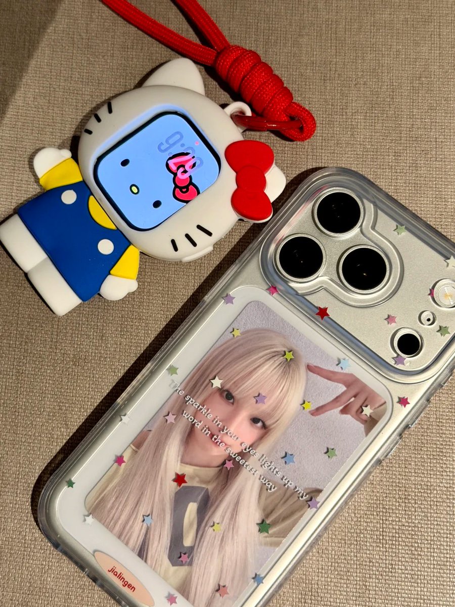 Apple Watch Case - Hello Kitty Keychain! ꒰🍎꒱
เคส apple watch มาใหม่ น้องฮิตมากคับ คิ้วท์สุบๆ 

เชือกสั้น 190.- / เชือกยาว 210.- 

มัดจำ 50 บาท | ส่งฟรี  ꕤ