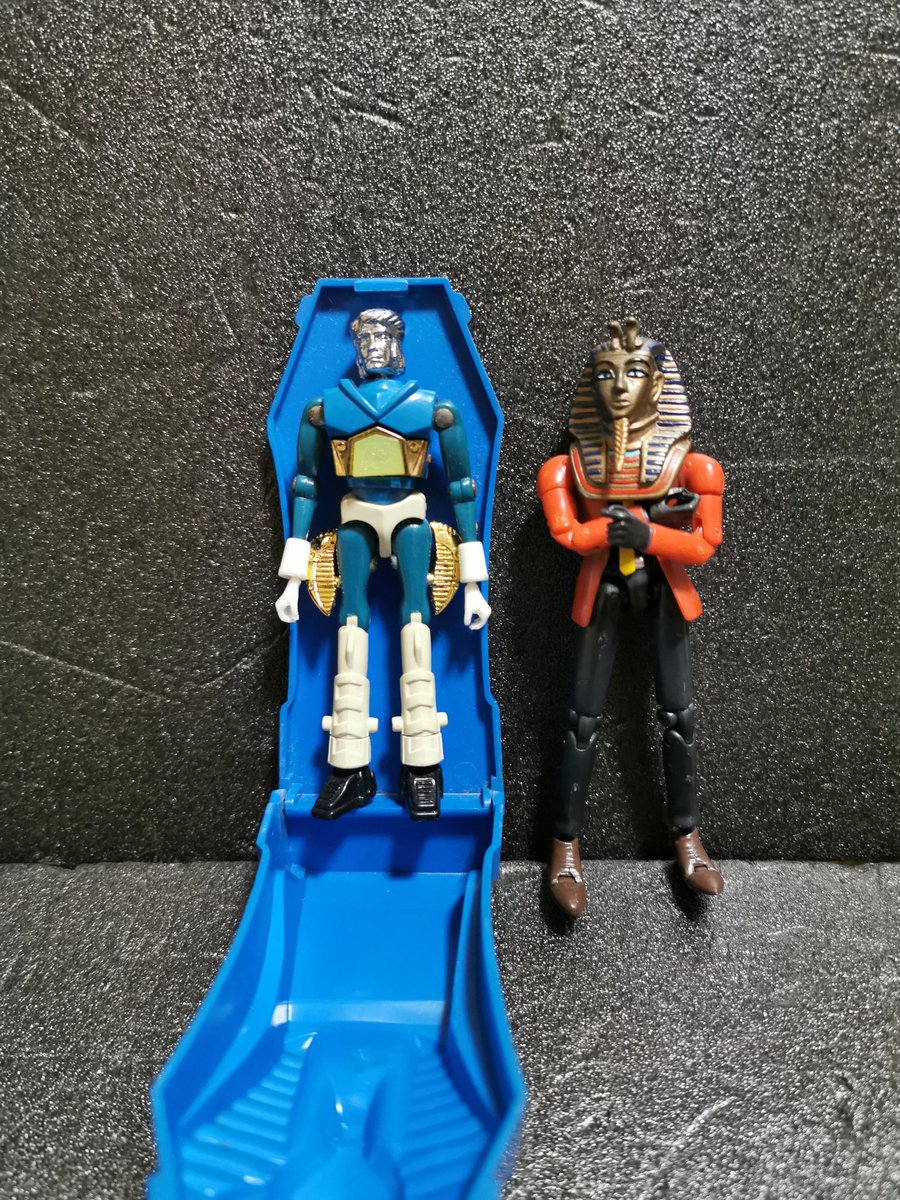 武士道=参式改（日本十大家紋鷹羽) tweet media