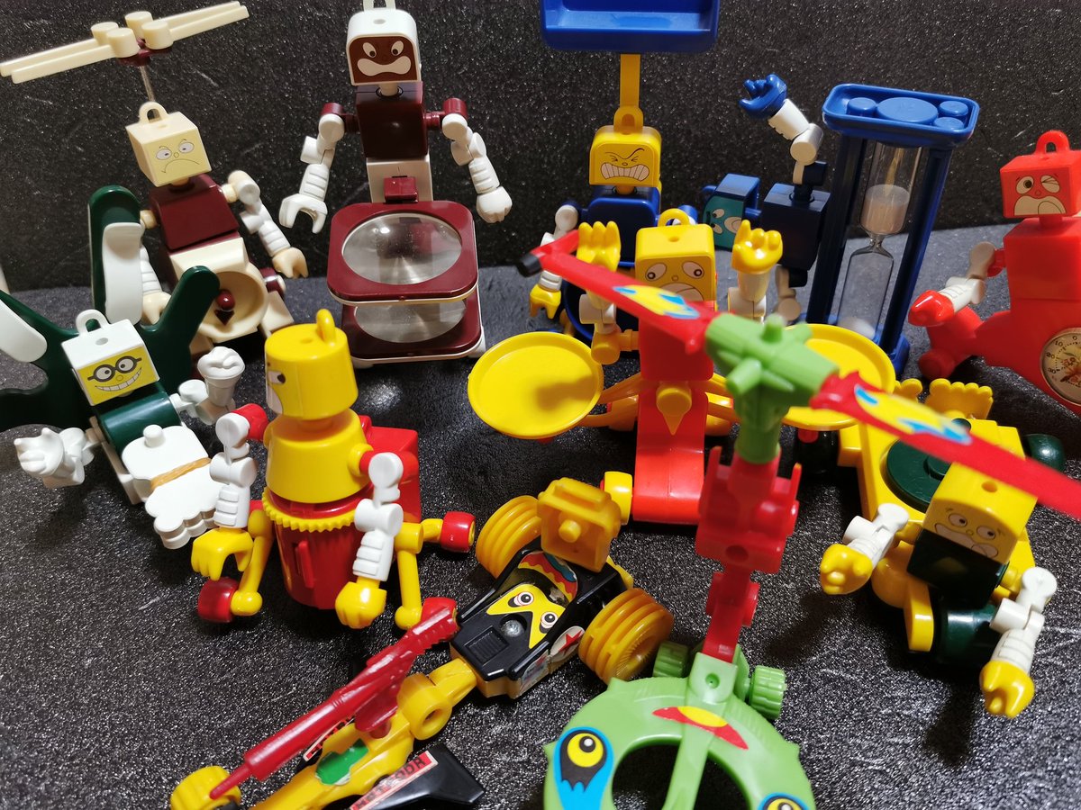 武士道=参式改（日本十大家紋鷹羽) tweet media