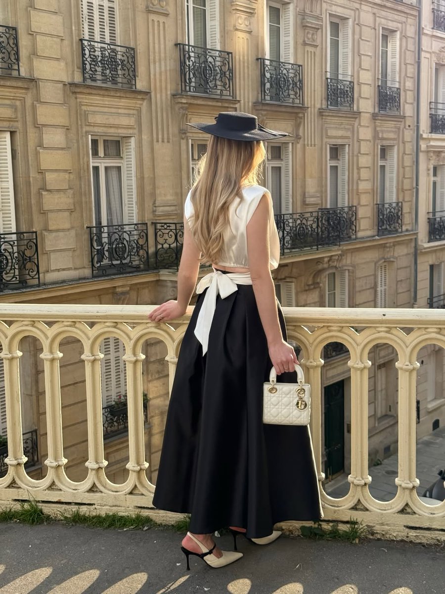 chicwish tweet media