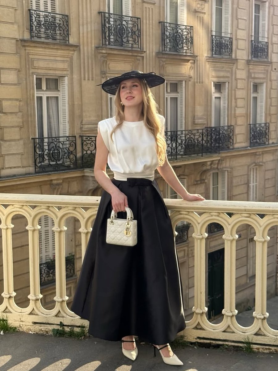 chicwish tweet media