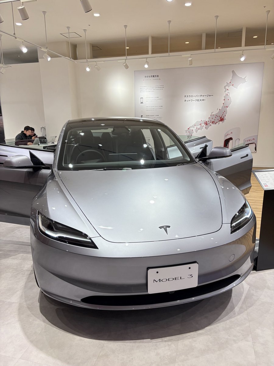 cameron562's tweet photo. 金沢市にも今月末に、テスラショールーム出来るらしいよ。

ハイアットかなあ？ https://t.co/vFQXp2KBoi
