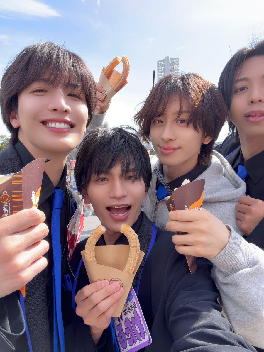 3/11 おはようございます☀️ 今日は6人で自撮り！が目標です📸😆 フジ