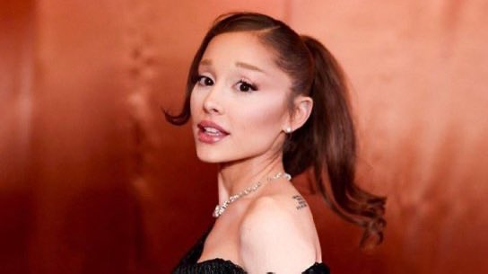 TheGrandeTop10 tweet media