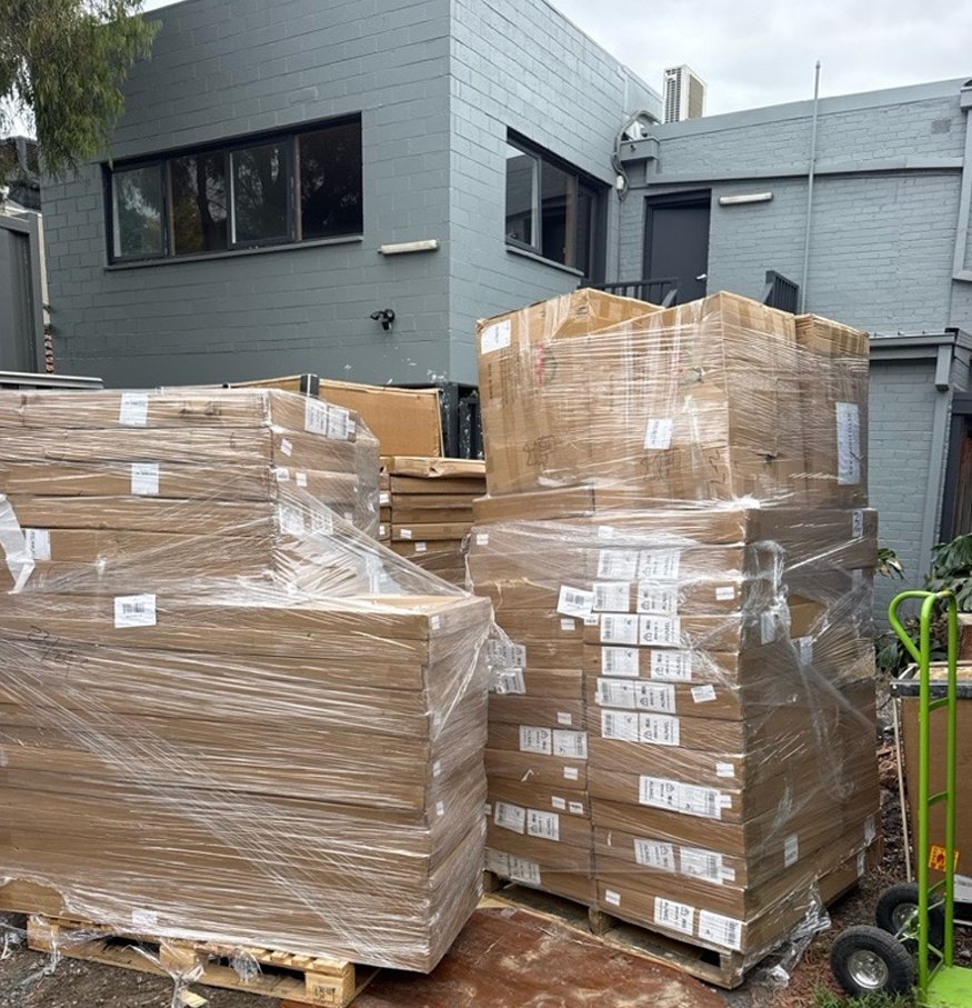 GlobalVertical_'s tweet photo. Global Vertical Delivered! We successfully #delivered this #Australian client’s #fragile #goods in perfect condition.✌️☀️ #cargo #logistics #fromChina #toAustralia https://t.co/bTXC2of8jZ