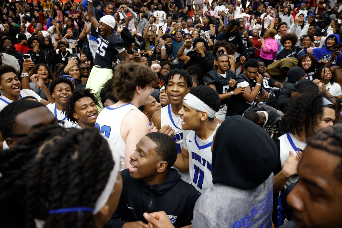 It was a historic night for North Crowley basketball and the city of Fort Worth.

Things seemed bleak for NC, but Tyler Hastings went from missing free throws to a total hero in a few seconds. FULL STORY on one of the wildest games I've ever covered: star-telegram.com/sports/dfwvars…