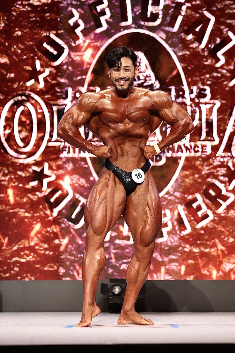 kac3200's tweet image. 🔥#IFBBPRO #김용식 교수, 서울호서예술실용전문학교
#스포츠건강관리계열 #보디빌딩 과정 교수진 합류!💪

🌍국내외 대회에서 활약하며
프로 입지를 다진 김용식 선수

💪 체형관리·대회 준비 노하우 전수
🌟 프로 무대 경험 그대로 배우는 기회🏆

#서울호서예전 에서 직접 배우는 실전 트레이닝! 😎