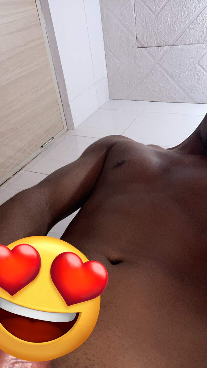 Exposed_col's tweet photo. Hermoso pollito costeño, completo aquí ⬇️
https://t.co/hOn4mVnzpK
#heterovergón #costahot https://t.co/tc4efOnX5B