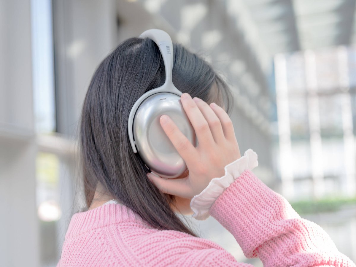 Ronjit19670731's tweet photo. Dive into a world of sound—close your eyes, let the beat wrap around you, and feel every note light up your mood. https://t.co/wY8ilE1PMr