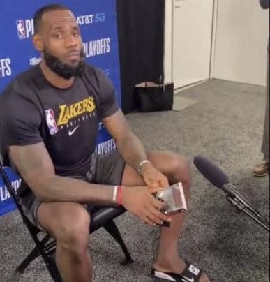 RipItRandy tweet media