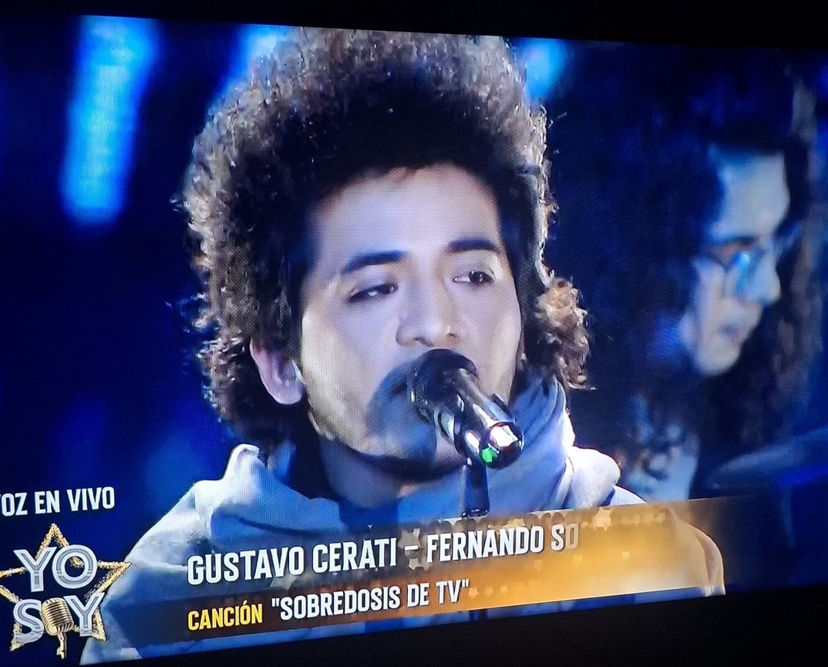 GiananiKMP's tweet photo. Caballito ganador, #YoSoy impecable en la imitación para aquellos que hemos escuchado y gozado con la música de #GustavoCerati https://t.co/oWXgZqAP0A